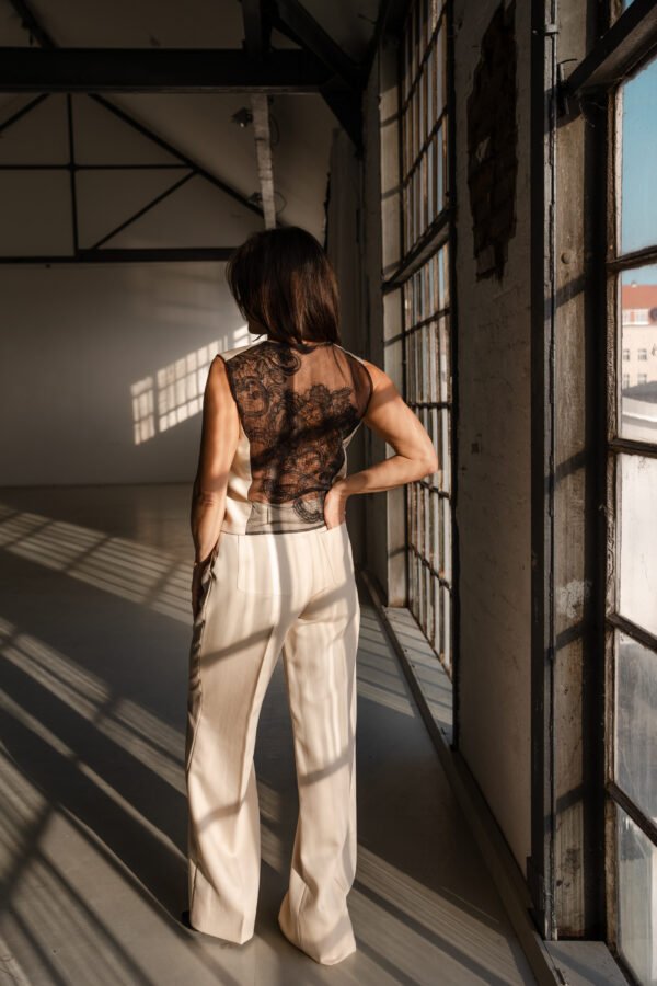 Casual Suite Light-Beige